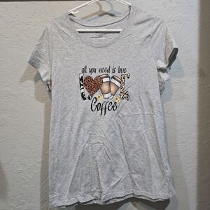 All You need Is Love Coffee Xxl Tee Shirt No Bounderies